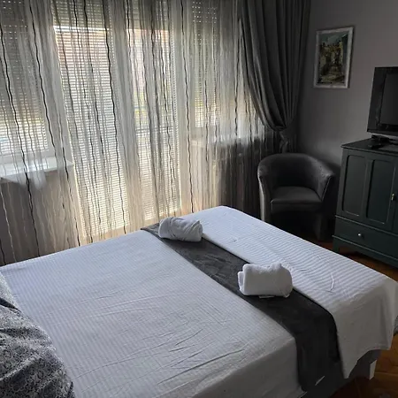 The Five Lux-center Lägenhet Belgrad